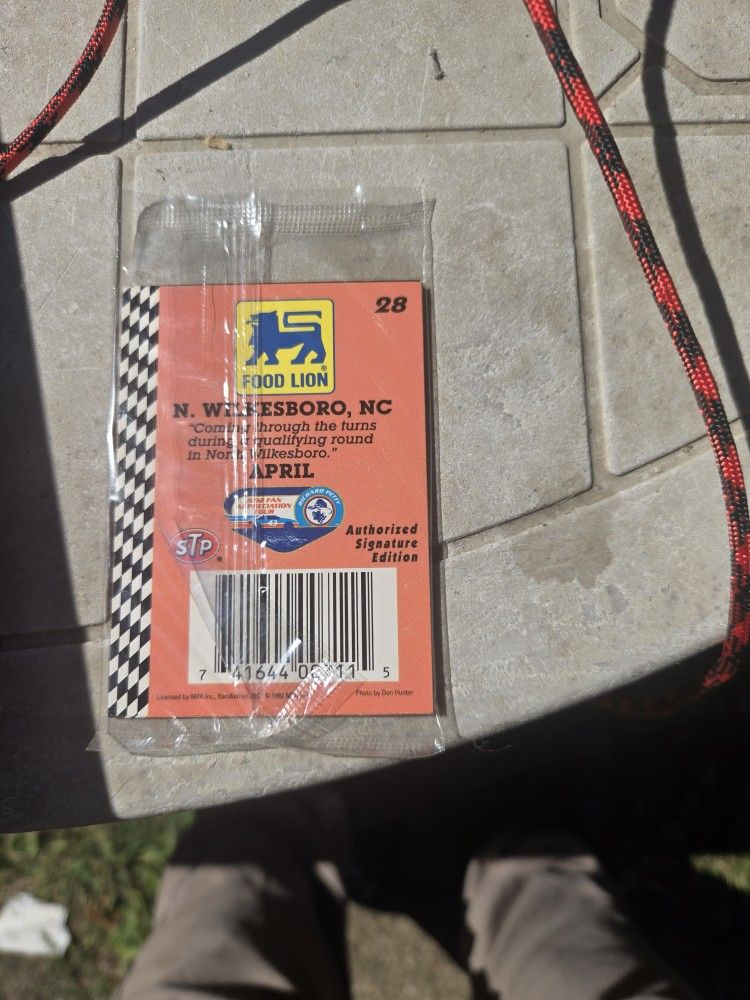 1992 Food Lion Richard Petty Fan Appreciation Tour Card