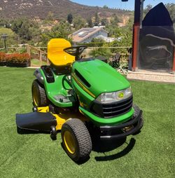 Heavy Duty John Deere Riding Lawnmower Tractor