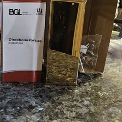 $20 OBO ✨ STUNNING Modern Gold BGL Soap Dispenser – Brand New!