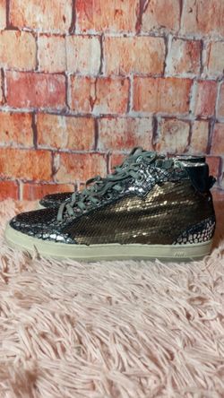 Queens Mid Sneaker (Women) P448