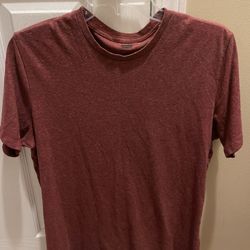 Awesome mens stretchy Levi’s Tshirt great condition and smoke free size medium