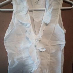 Adobe Rose White Sleeveless Button-up Sz Med $10 MPU SERIOUS INQUIRIES ONLY 