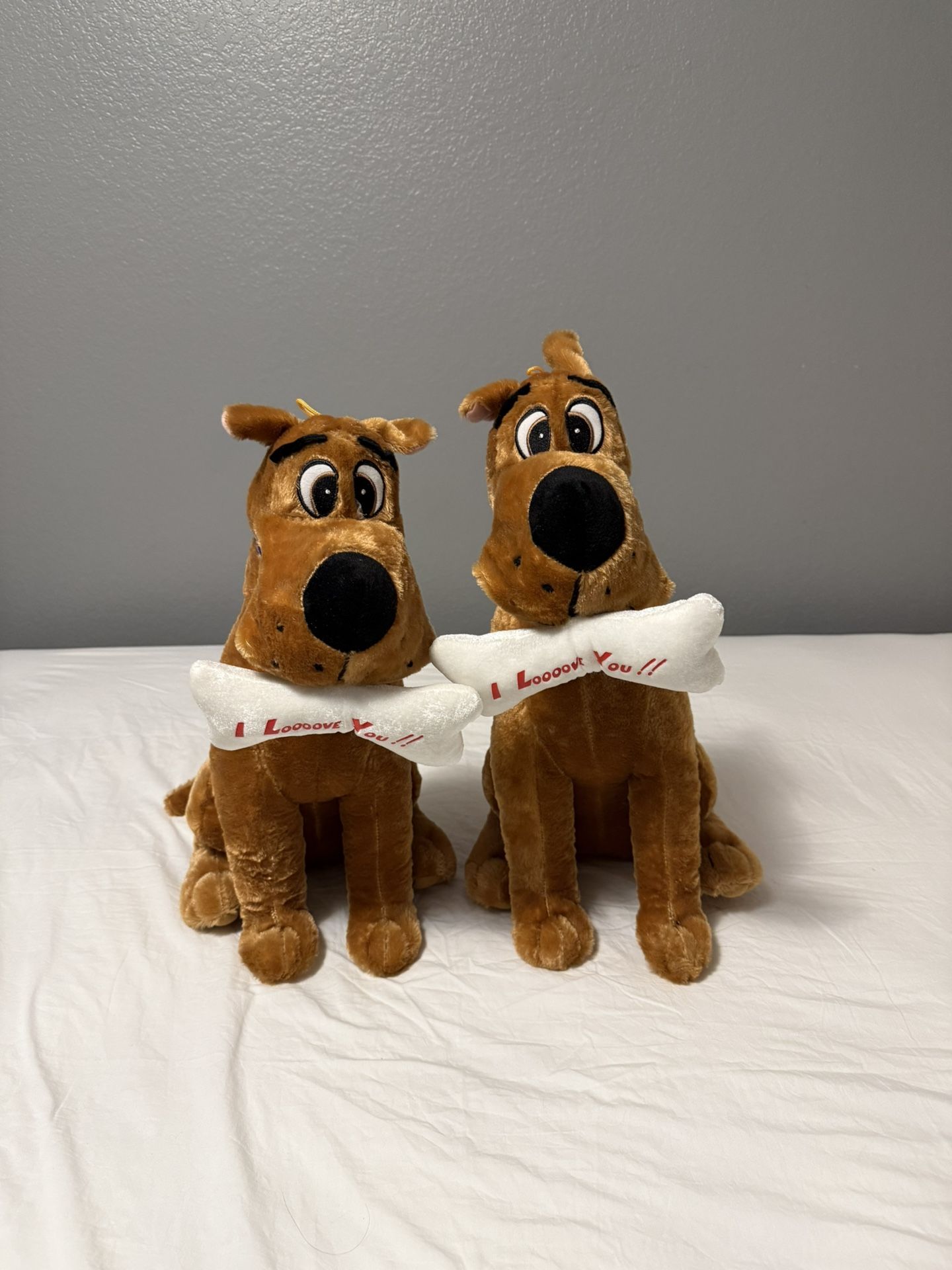"I Looove you"SCOOBY DOO plush stuffed toy bone animal 22"