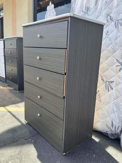 Dresser 5 drawers
