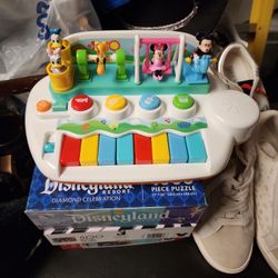Vintage Disney Musical Piano Mickey, Minnie, Donald, Goofey