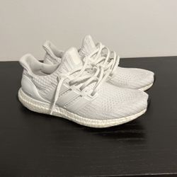 Adidas Ultra Boosts Size 9.5