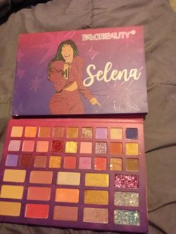 Ney's makeup
