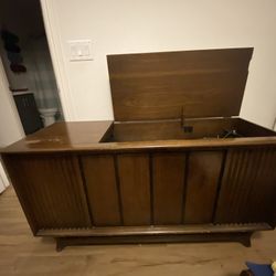 Radio-Phonograph