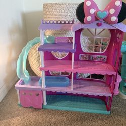 Minnie Mouse Mansion