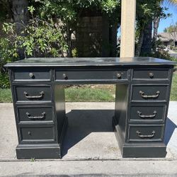 Free Desk 