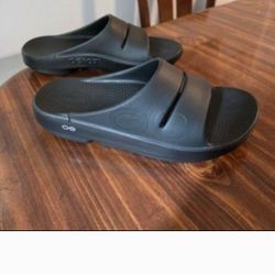 New OOFOS Slide Sandal 