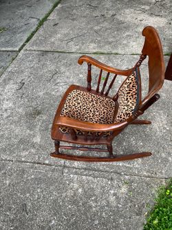 Rocking chair