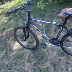 TREK mountain bike 26” wheels bicycle ready to ride 