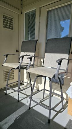 Twin Outdoor Swivel Bar Stools – Perfect Patio Set! $80 OBO ☀️
