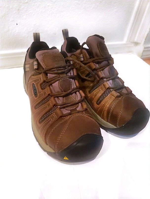 KEEN UTILITY WORK SHOES