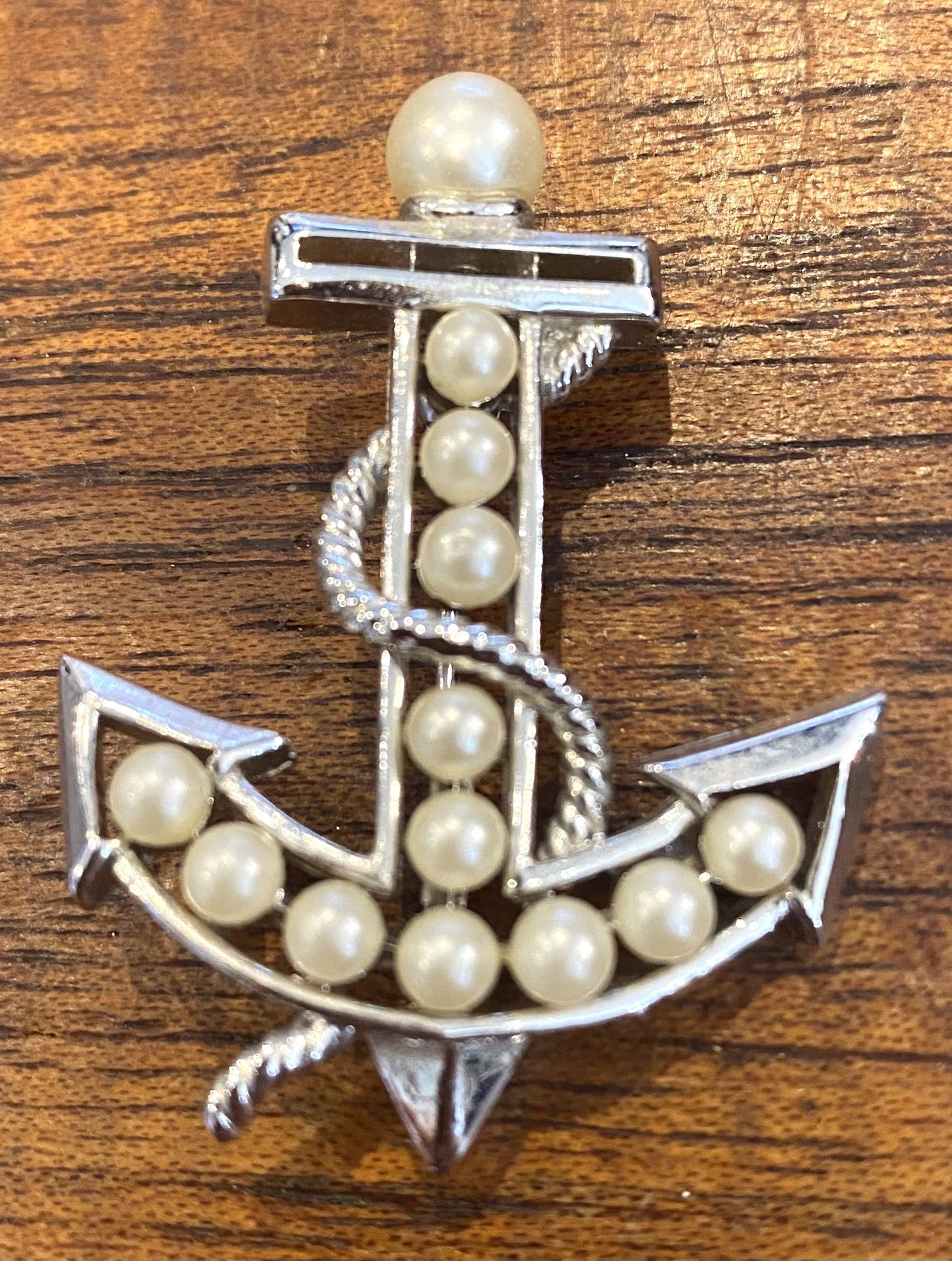 Vintage Crown Trifari Silver Tone & Pearl Anchor Brooch Pin 2” t x 1.50”w  Perfect for the lovers of the sea and coastal fashion.