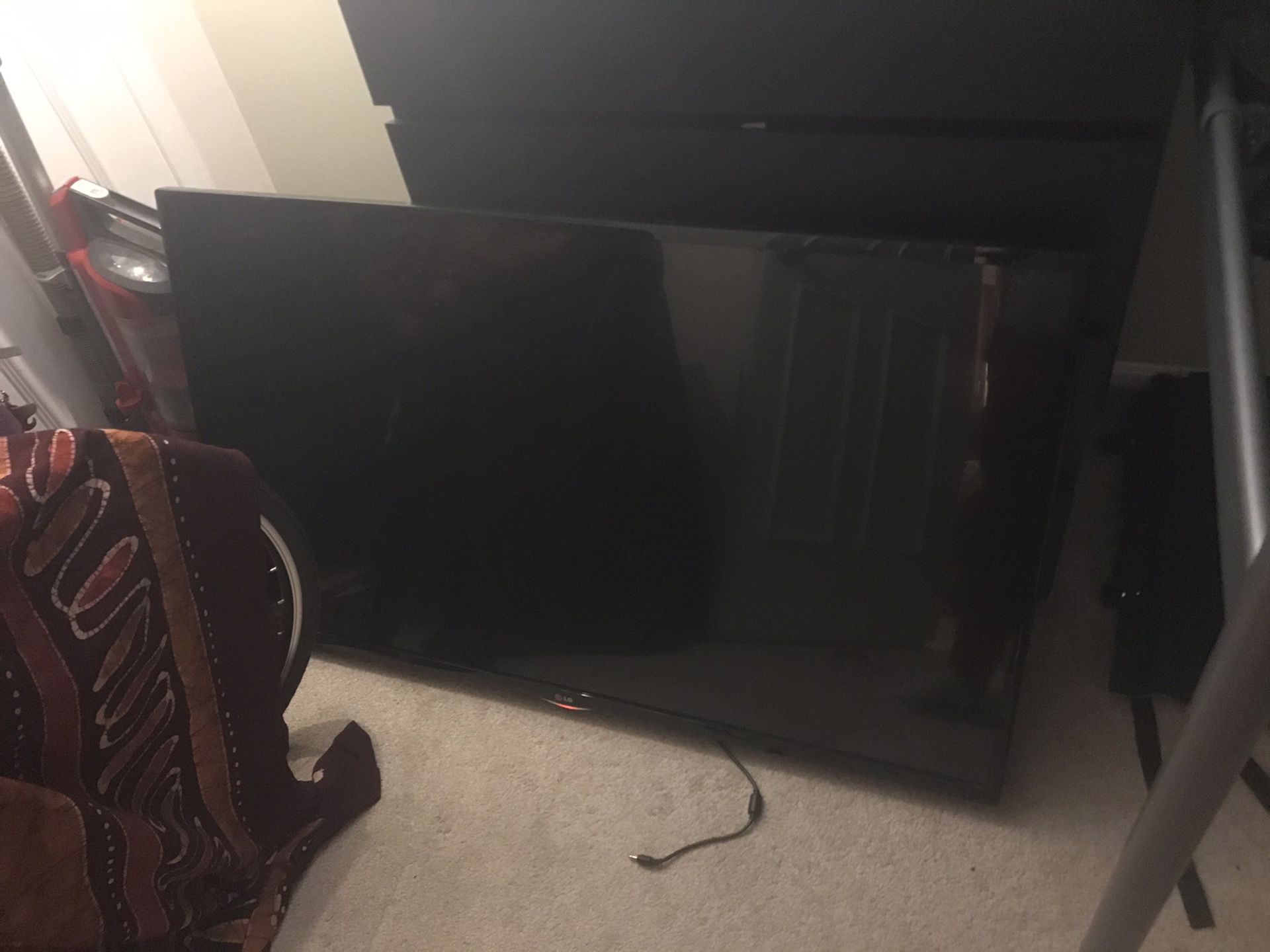 50 inch LG Plasma Tv (has red light but turns off)