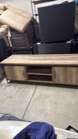 TV Stand / Entertainment Center