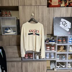 Gucci sweatshirt
