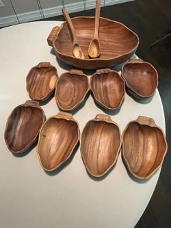 Monkey Pod Large Serving Piece With A Serving Spoon And Fork