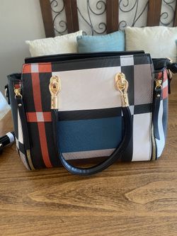 Color Block Purse