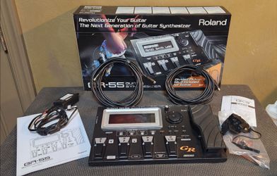 Roland GR55 guitar effects unit