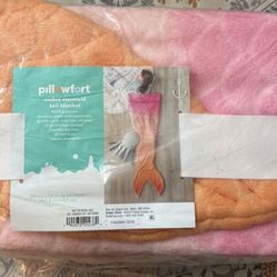 Mermaid Tail Blanket (2 AVAILABLE)