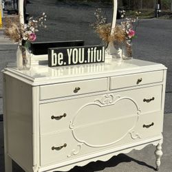 Antique Cream Painted Shabby Chic 4 Drawer Dresser - 