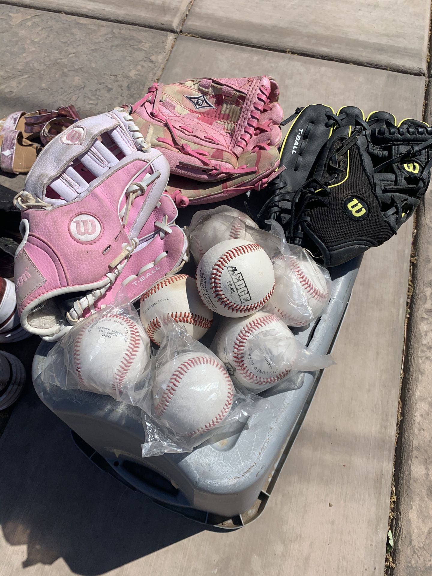 Kids Baseball Gloves And Baseballs