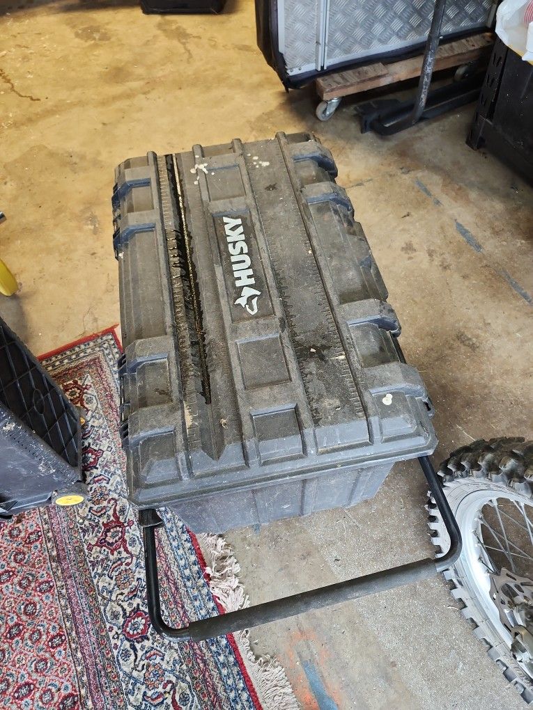 Husky Toolbox 