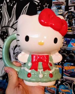 Hello Kitty Christmas mug