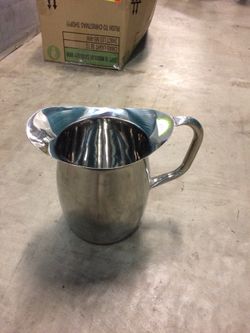 STAINLESS STEEL WATER PITCHER