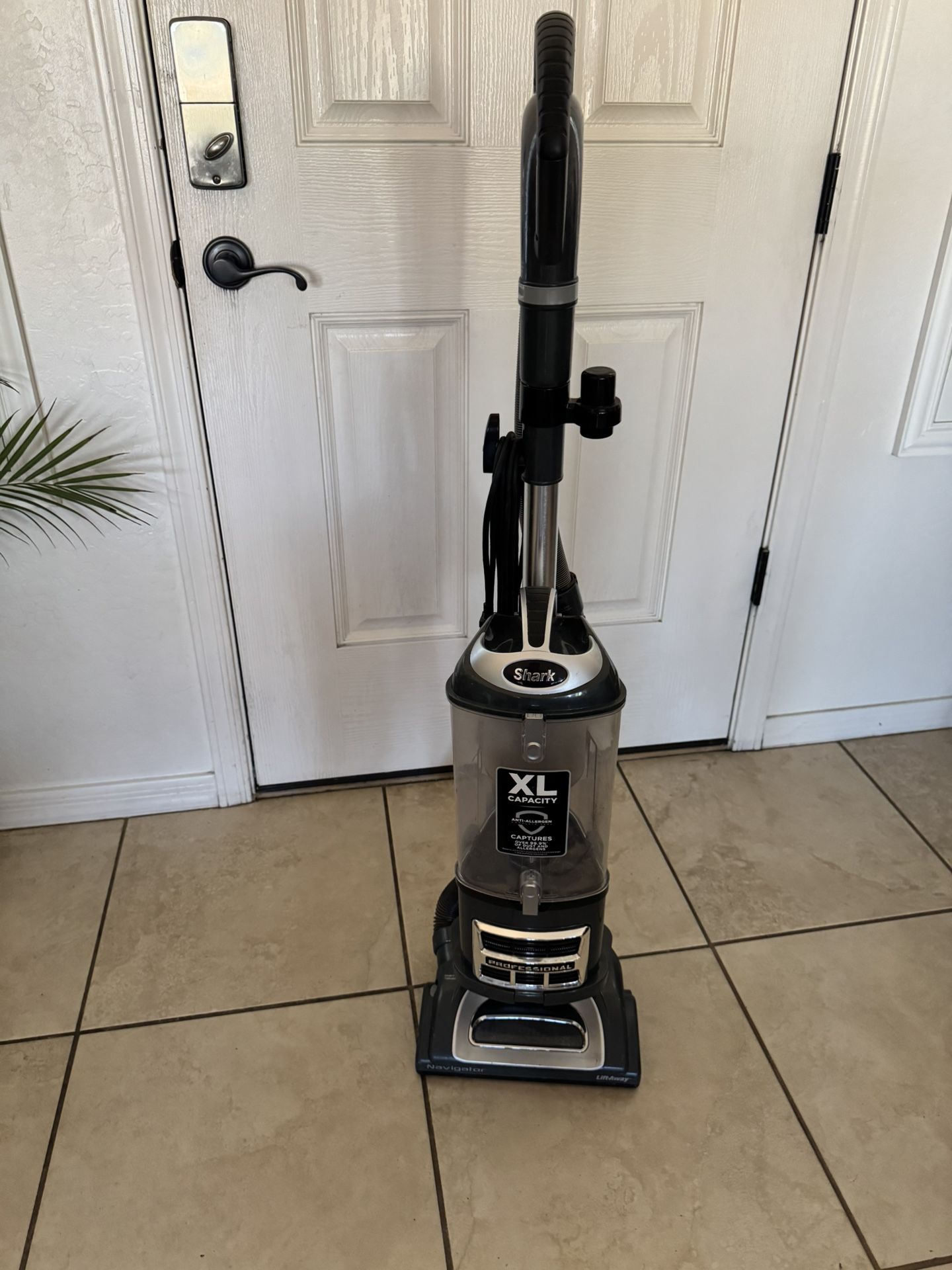 Shark Professional Navigator Liftaway,$40