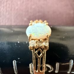 14k Gold Opal Ring Size 6 Vintage