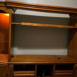 new entertainment center $700