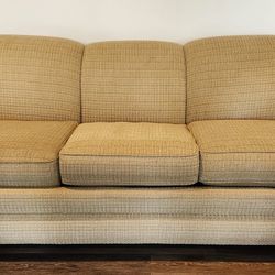 LaZBoy Couch - Good Condition!