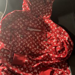 Louis Vuitton supreme hoodie size Large