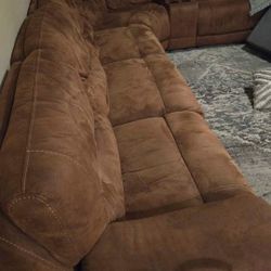 Beautiful Sectional With 4 Recliners Plus Rocking Chair Recliner