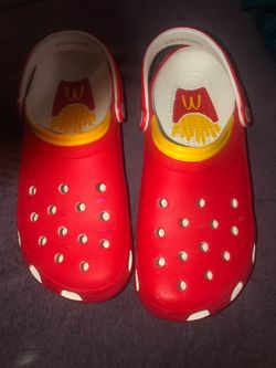 Crocs “McDonald’s Classic Crocs