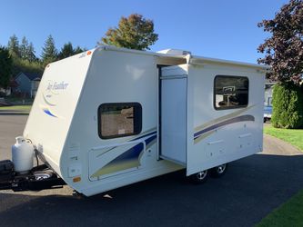2011 jayco Jay feather 20 foot with a slide