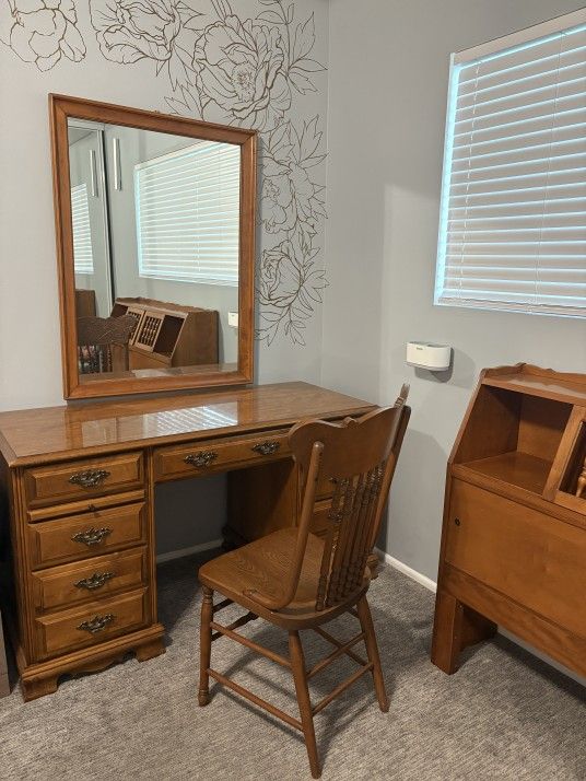 Desk, Mirror & Chair
