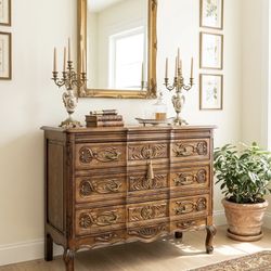 Gorgeous Antique Hand Carved Chest Of Drawers