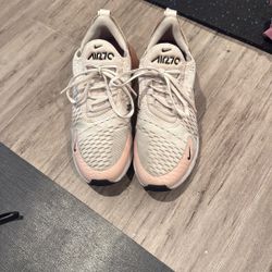 air 70 Pink Used 7.5 Size
