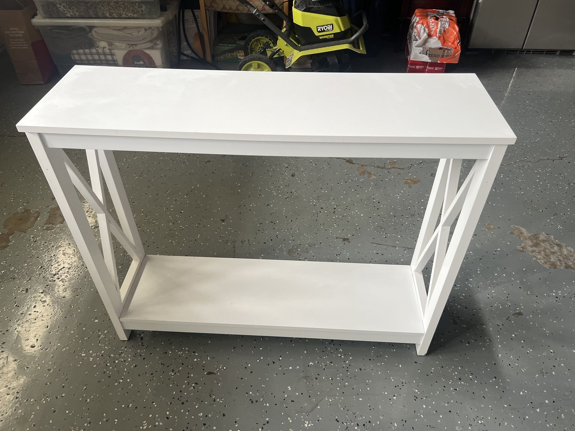 Beautiful White Console/Entryway Table
