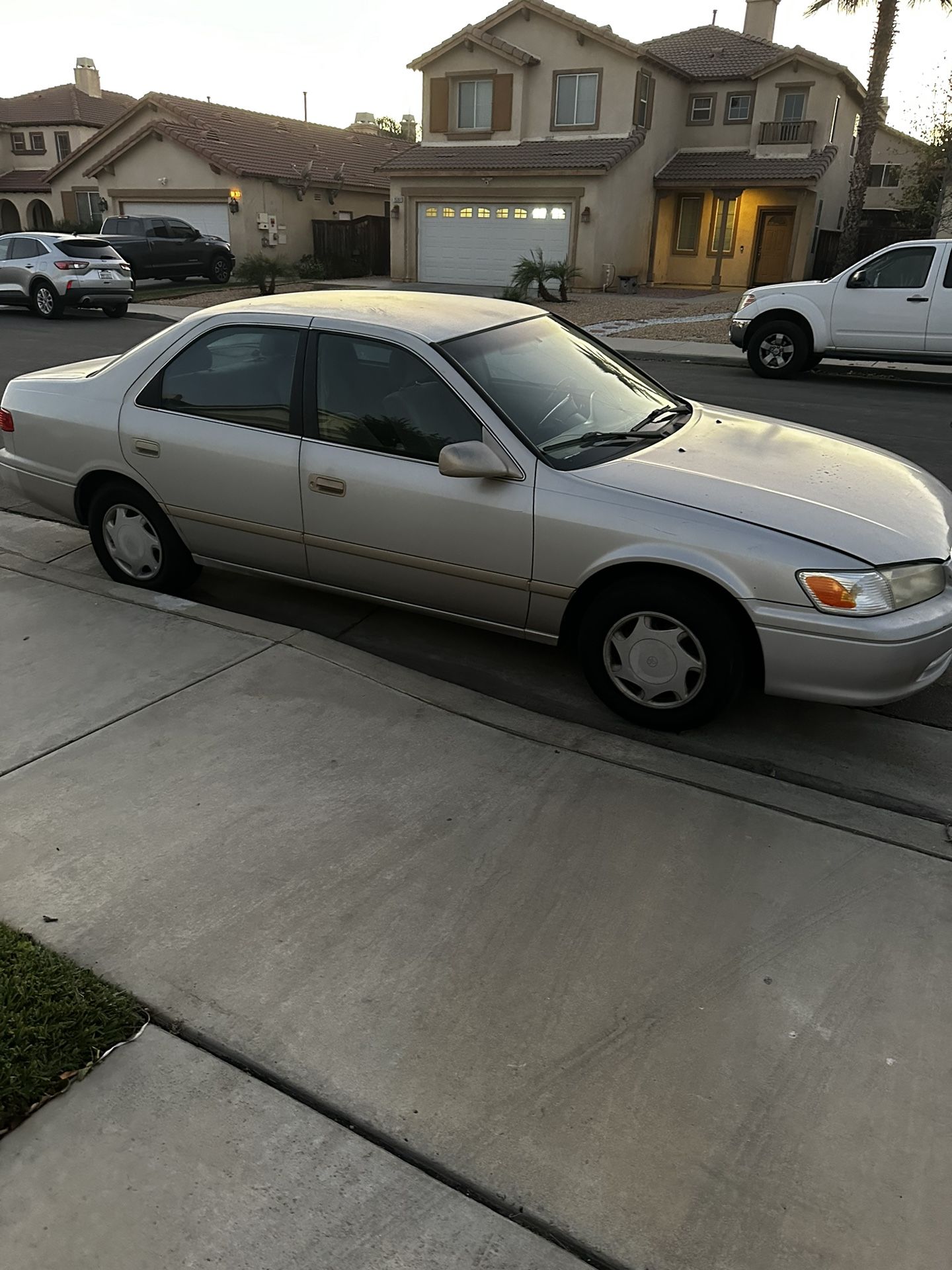 2000 Toyota Camry for Sale in Moreno Valley, CA - OfferUp