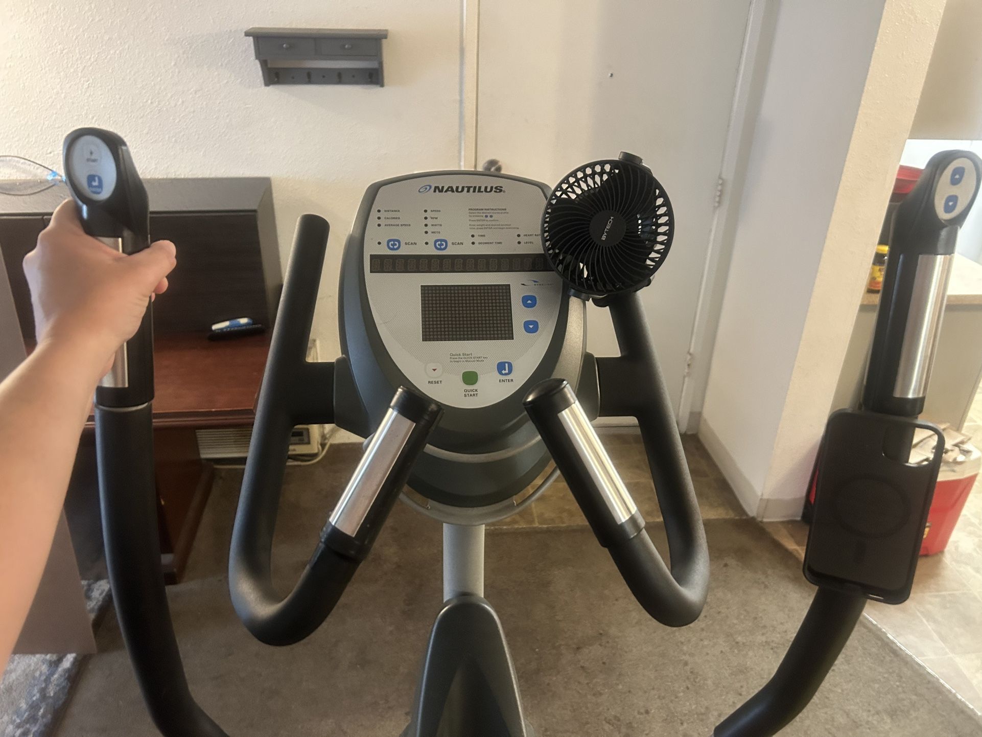 Nautilus 3000 Elliptical