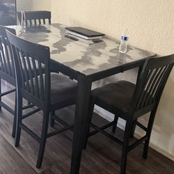 Free furniture after 3/26