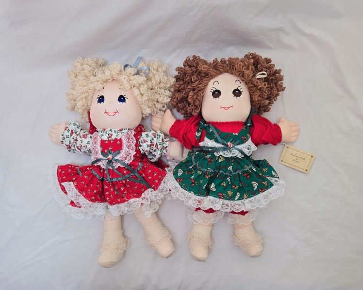 Qty 2 Vtg 1991 Handmade Kammie Dolls by Lorryn Cloth Dolls w/ Extra Outfits