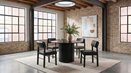 Sale... Sale... 5 Pc 47" Round Modern Dining set. 3 Colors to choose!!