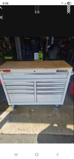 9 Drwrs White Tool Box With Wood Top